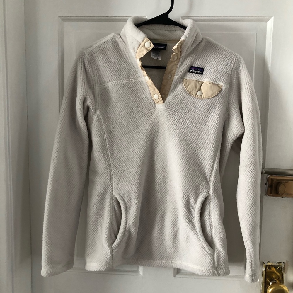 Patagonia off white fleece